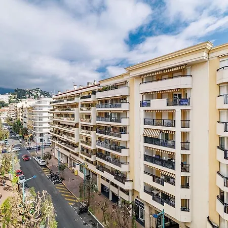 Apartment Edouard Vii - Beautiful 1bdr - 100m Away *