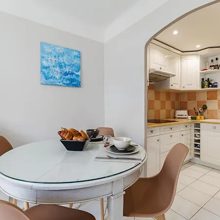 Edouard Vii - Beautiful 1bdr - 100m Away